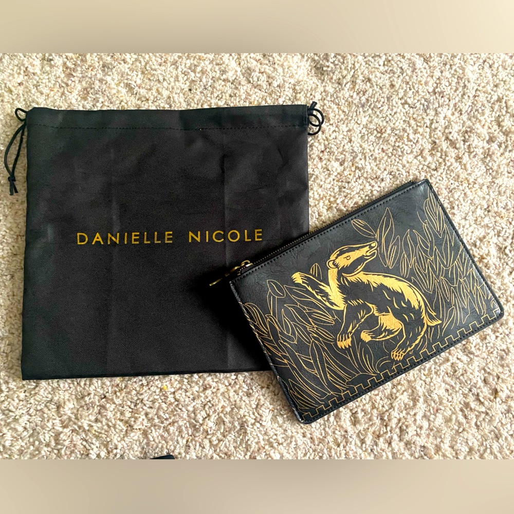 Danelle Nicole Harry Potter Badger Handbag